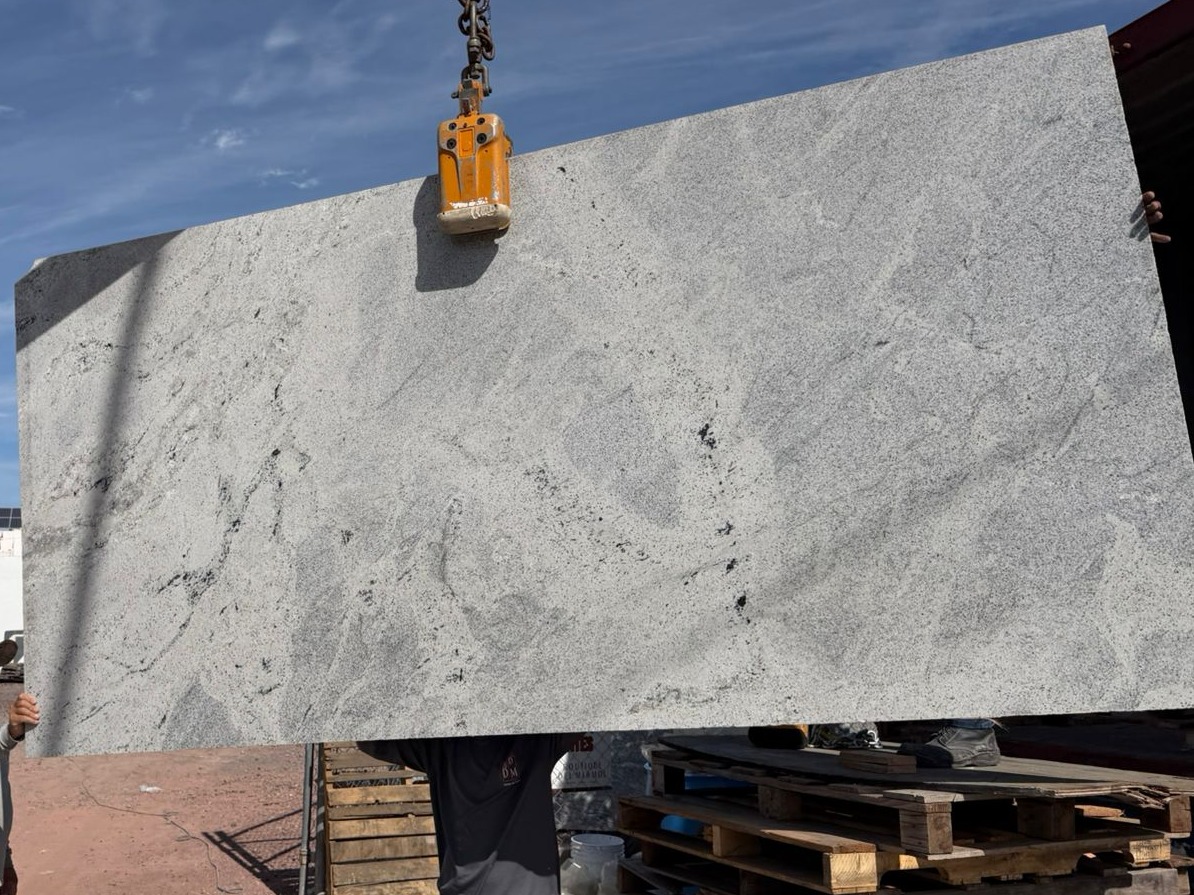 Himalaya 3.25 x 1.65 acabado pulido y brillado. Image